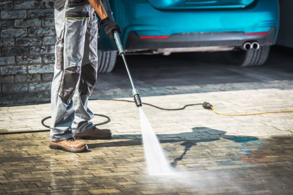 Driveway Pressure Washing in Slidell