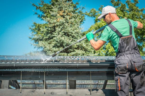 Gutter Power Washing in Slidell