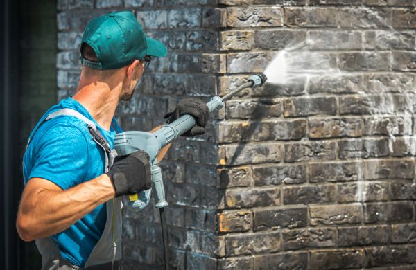 Brick Wall Cleaning in Slidell