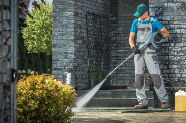 Outside House Cleaning in Slidell